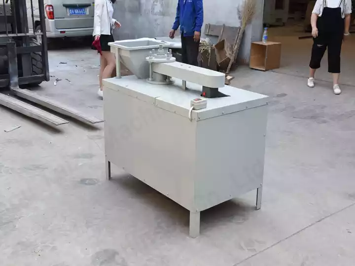 Walnut Shelling Machine