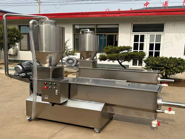 seamed cleaning machine