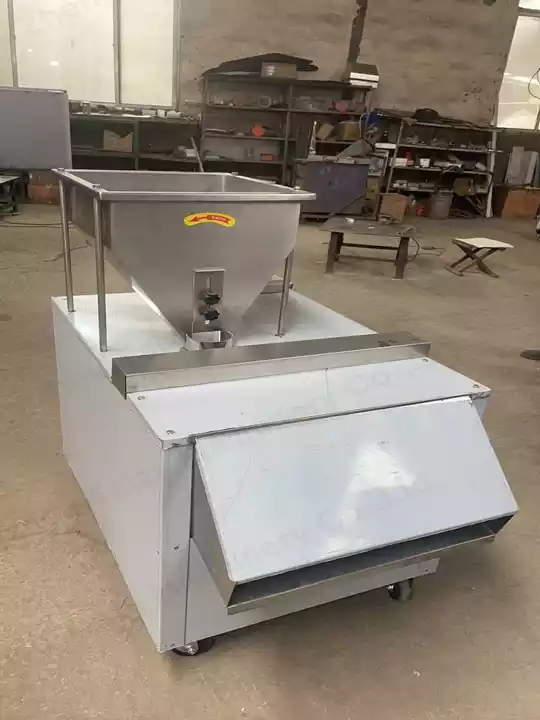 Peanut Slicer Machine