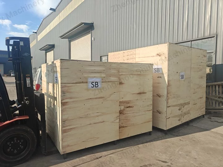 Máquina de Descascamento de Nozes de Macadâmia na caixa de transporte