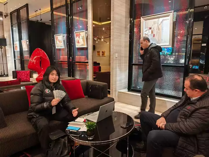 与伊朗客户建立合作关系